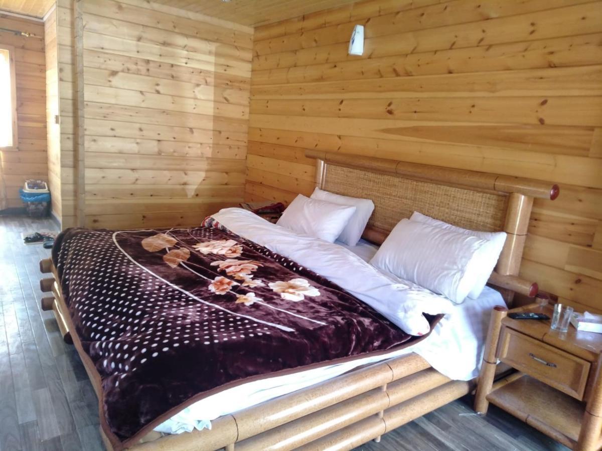Swiss Wood Cottages นารัน ภายนอก รูปภาพ
